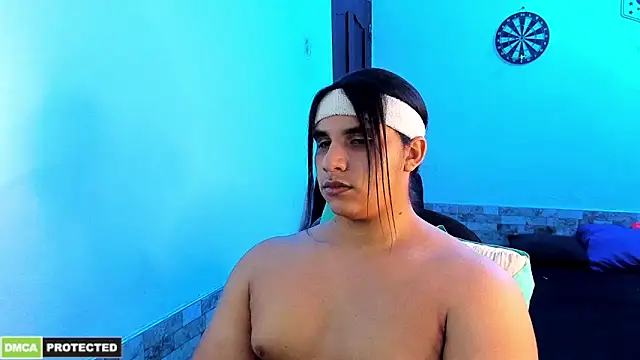 Snapshot of latinboyfit chatting on June 13, 2026, 7:06 am latinboyfit online show from June 13, 2026, 7:06 am