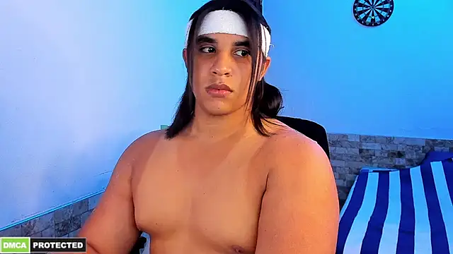 Snapshot of latinboyfit chatting on June 24, 2026, 3:05 am latinboyfit online show from June 24, 2026, 3:05 am