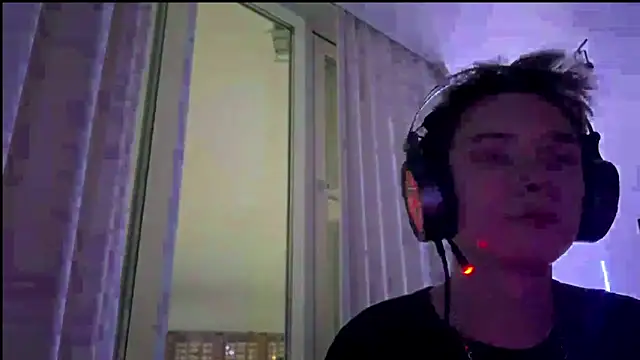 MilesSwanson online show from December 18, 2025, 10:27 pm