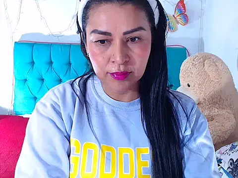 Snapshot of MarilynRoxy chatting on January 11, 2026, 4:28 am MarilynRoxy online show from January 11, 2026, 4:28 am