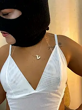 Kacaah online show from April 11, 2026, 5:56 am