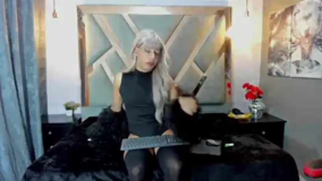 Snapshot of Asa_Noir chatting on December 22, 2025, 1:30 pm Asa Noir online show from December 22, 2025, 1:30 pm