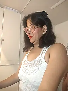 christy ant online show from February 19, 2026, 6:26 pm