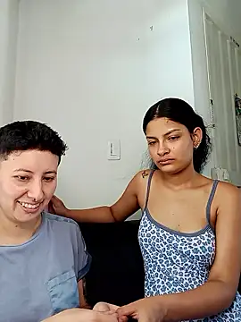 Mei and Gaby online show from January 18, 2026, 4:55 pm