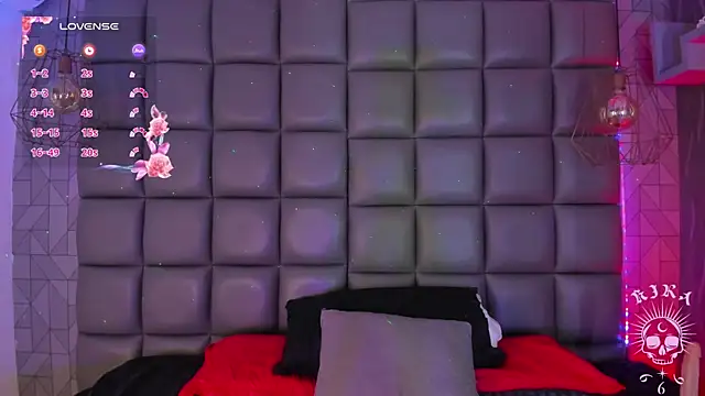 Snapshot of kira_vance chatting on July 4, 2026, 5:02 am kira vance online show from July 4, 2026, 5:02 am