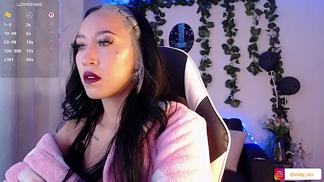 viicky r online show from February 6, 2026, 8:56 pm