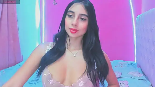 Selenevosse  online show from December 18, 2025, 3:12 am