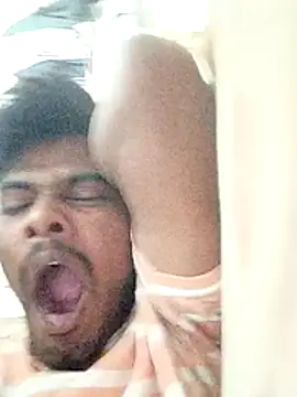 Snapshot of Anji8639 chatting on December 21, 2025, 1:02 am Anji8639 online show from December 21, 2025, 1:02 am