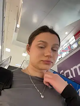 Niki Hug online show from January 17, 2026, 11:37 am