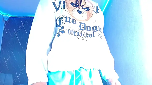 Snapshot of Yoim_Williams chatting on January 11, 2026, 10:04 pm Yoim Williams online show from January 11, 2026, 10:04 pm