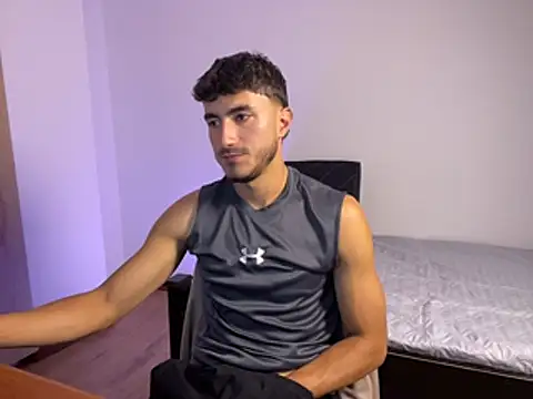 Snapshot of LIAM_COLT chatting on February 6, 2026, 9:40 pm LIAM COLT online show from February 6, 2026, 9:40 pm