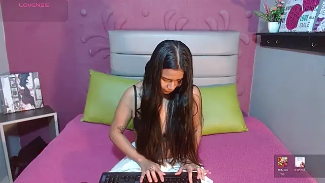 chloe lust online show from February 11, 2026, 4:06 am