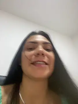 Nini  online show from December 20, 2025, 6:15 pm