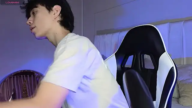 Aron valverde online show from January 7, 2026, 2:25 am