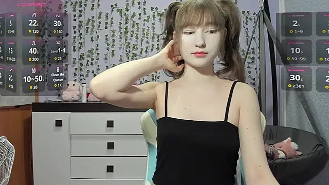 Yoonhee ki online show from May 15, 2026, 9:11 pm