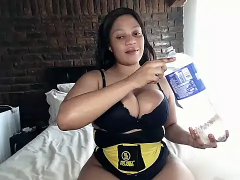 Snapshot of Alaiyasexy chatting on February 1, 2026, 7:40 am Alaiyasexy online show from February 1, 2026, 7:40 am