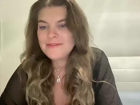 SweetBow xx online show from December 21, 2025, 10:06 pm