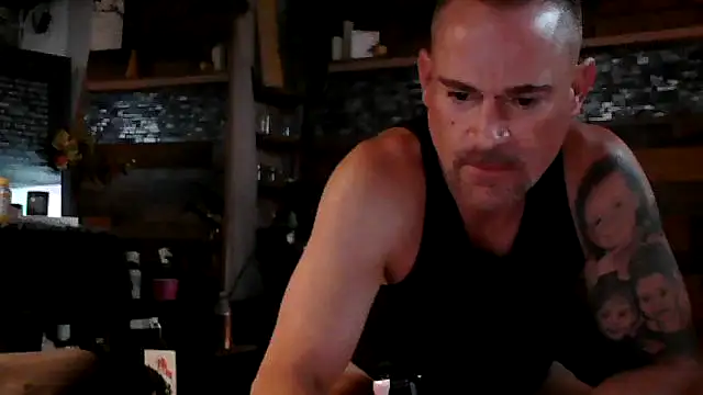 MISTERANDDEMI online show from April 18, 2026, 7:07 pm