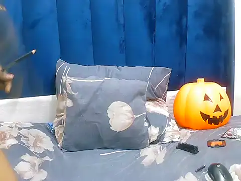 DarkBeauty33 online show from December 21, 2025, 11:23 pm