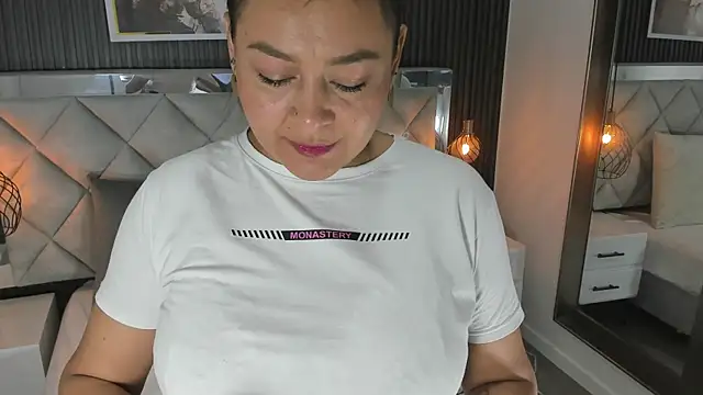 Susan Sexy Milf online show from January 9, 2026, 11:57 am