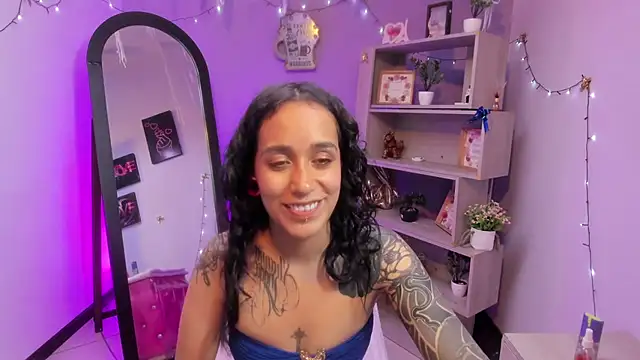 StaceyLeee online show from March 4, 2026, 7:20 pm