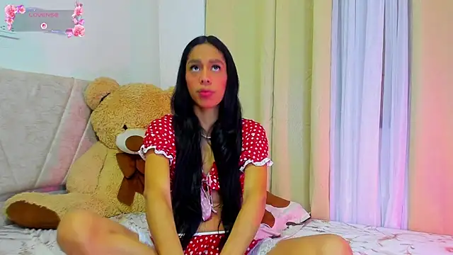 Snapshot of misty_noire chatting on May 1, 2026, 2:10 pm misty noire online show from May 1, 2026, 2:10 pm