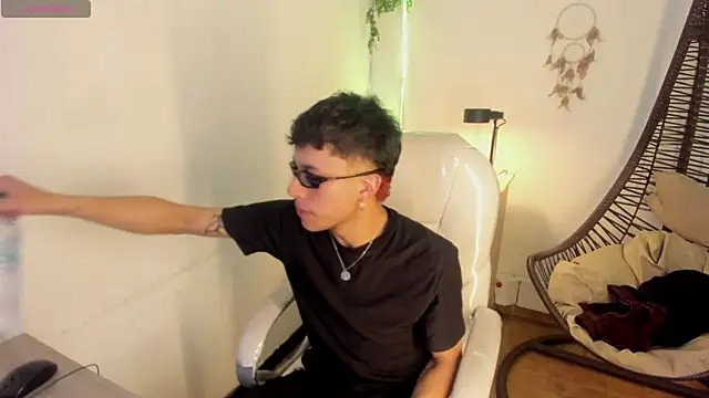 Snapshot of Slasher_1 chatting on January 15, 2026, 8:34 pm Slasher 1 online show from January 15, 2026, 8:34 pm