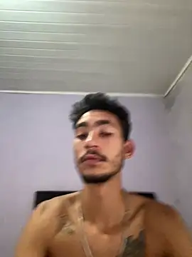 Snapshot of GuioficialBr chatting on February 17, 2026, 7:09 pm GuioficialBr online show from February 17, 2026, 7:09 pm