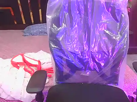 bold-smirthii online show from April 19, 2026, 3:28 am