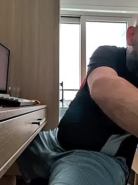 Hairy bear86 online show from February 23, 2026, 7:11 pm