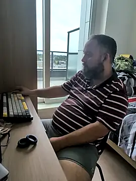 Snapshot of Hairy_bear86 chatting on July 10, 2026, 7:16 pm Hairy bear86 online show from July 10, 2026, 7:16 pm