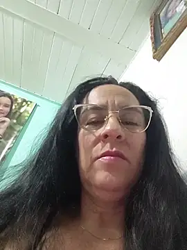 Snapshot of KiaraFoster chatting on January 7, 2026, 2:03 am KiaraFoster online show from January 7, 2026, 2:03 am