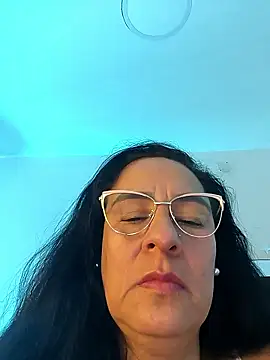 Snapshot of KiaraFoster chatting on January 7, 2026, 2:08 pm KiaraFoster online show from January 7, 2026, 2:08 pm