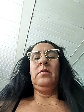 Snapshot of KiaraFoster chatting on January 8, 2026, 2:14 am KiaraFoster online show from January 8, 2026, 2:14 am