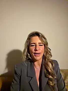 Snapshot of LaLynn chatting on March 1, 2026, 12:12 am LaLynn online show from March 1, 2026, 12:12 am