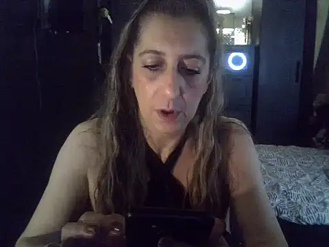 labelgecoquine online show from February 17, 2025, 8:15 pm