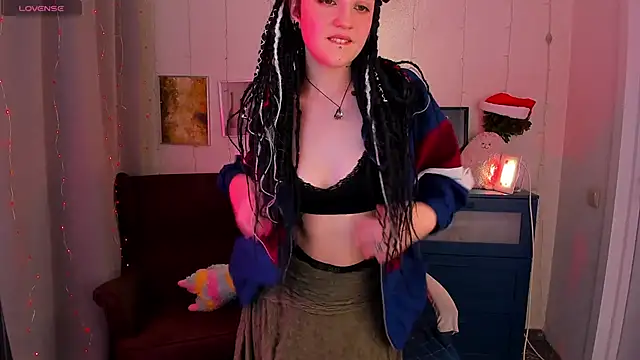 Snapshot of SarahShelby chatting on January 9, 2026, 10:51 am SarahShelby online show from January 9, 2026, 10:51 am