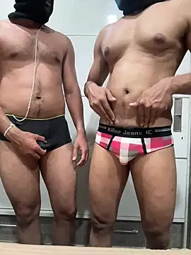 Snapshot of The_AlphaDuo chatting on February 13, 2026, 4:58 pm The AlphaDuo online show from February 13, 2026, 4:58 pm