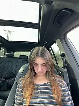 Just-Dori online show from December 21, 2025, 1:29 pm