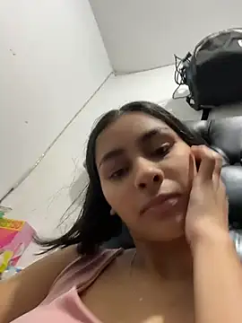 ManuelaEvans  online show from February 5, 2026, 12:48 am