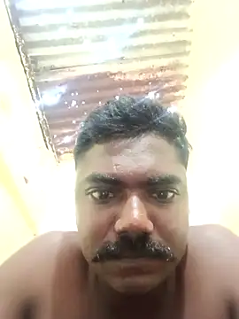 Snapshot of Tamilpaiyan07 chatting on April 14, 2026, 3:56 am Tamilpaiyan07 online show from April 14, 2026, 3:56 am