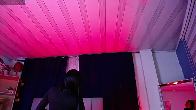 Snapshot of Emilyy05_ chatting on January 10, 2026, 3:19 am Emilyy05 online show from January 10, 2026, 3:19 am