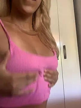 Snapshot of bety13 chatting on January 9, 2026, 3:48 pm bety13 online show from January 9, 2026, 3:48 pm