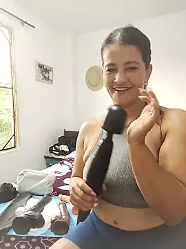 Sienna walker online show from January 19, 2026, 2:43 pm