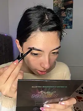 junorise23 online show from February 16, 2026, 3:35 am