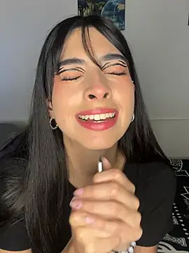 junorise23 online show from March 8, 2026, 4:38 am