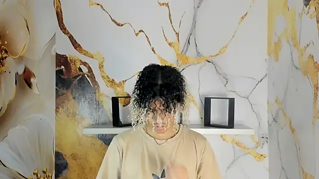 Snapshot of Victor_LatinBoy chatting on February 7, 2026, 3:32 am Victor LatinBoy online show from February 7, 2026, 3:32 am