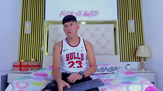 Snapshot of Sweet_kevin1 chatting on January 7, 2026, 6:16 am Sweet kevin1 online show from January 7, 2026, 6:16 am