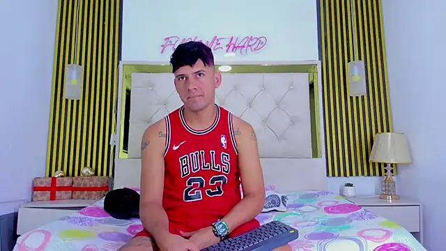 Snapshot of Sweet_kevin1 chatting on January 8, 2026, 6:16 am Sweet kevin1 online show from January 8, 2026, 6:16 am