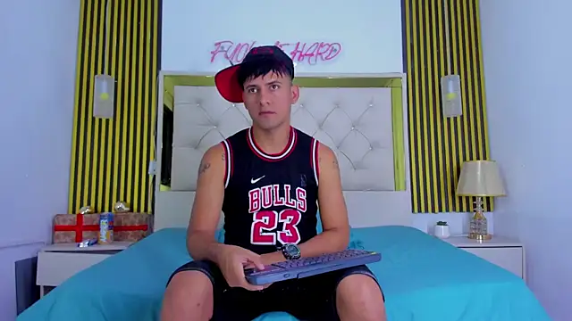 Snapshot of Sweet_kevin1 chatting on January 10, 2026, 6:15 am Sweet kevin1 online show from January 10, 2026, 6:15 am